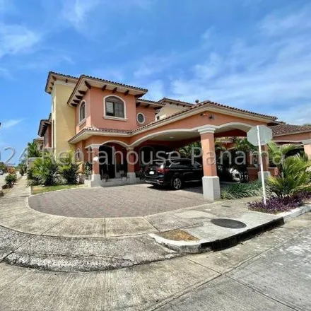 Rent this 4 bed house on Boulevard La Marina in Don Bosco, Panamá