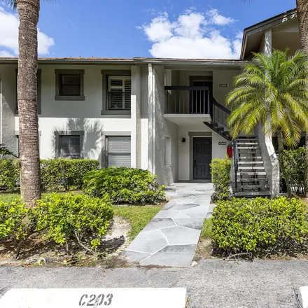 Buy this 3 bed condo on 11311 Pond View Drive in Wellington, Palm Beach County