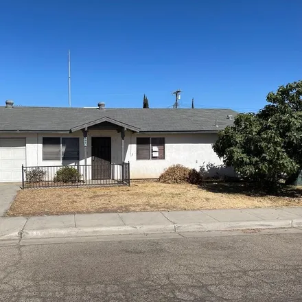 Buy this 3 bed house on 690 Blue Gum Avenue in Lindsay, CA 93247