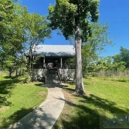 Buy this 2 bed house on 157 Highway 665 in Point-Aux-Chenes, Terrebonne Parish