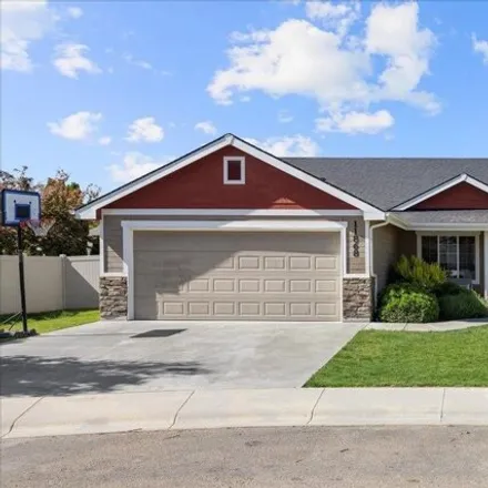 Buy this 3 bed house on 11898 Pigeon Court in Caldwell, ID 83605