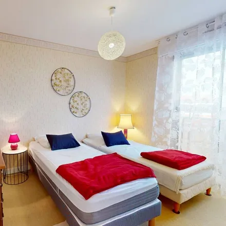 Rent this 2 bed apartment on Saint-Gilles-Croix-de-Vie in Quai de la République, 85800 Saint-Gilles-Croix-de-Vie