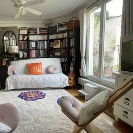 Rent this 3 bed apartment on Parvis du Tribunal de Paris in 75017 Paris, France
