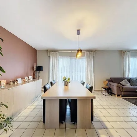 Image 4 - Tinnegietersstraat, 8500 Kortrijk, Belgium - Apartment for rent