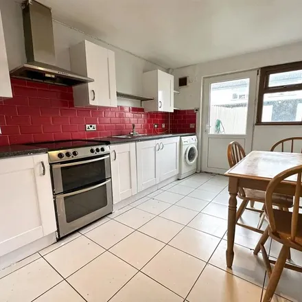 Rent this 4 bed apartment on Carlisle Road in Smithfield and Union, Belfast