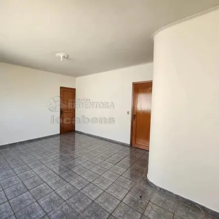 Rent this 3 bed apartment on Rua Francisco Giglioti in Vila Santa Cândida, São José do Rio Preto - SP