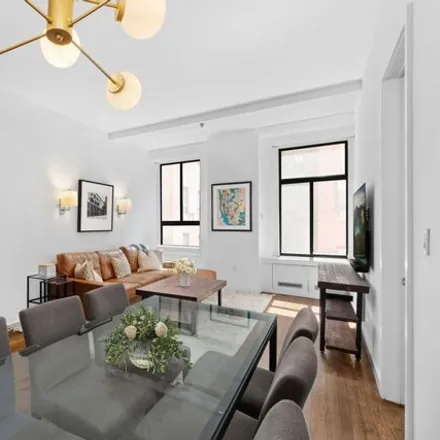 Image 8 - 262 Greene Street, New York, NY 10003, USA - House for sale