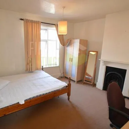 Rent this 4 bed townhouse on Howard Road in Leicester, LE2 1XJ