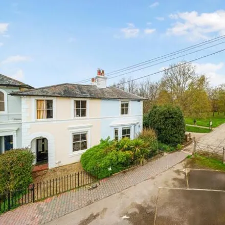 Buy this 3 bed duplex on Claremont Road in Royal Tunbridge Wells, TN2 5DA