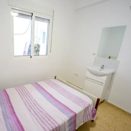 Image 4 - Carrer de Manuela Estellés, 89, 46022 Valencia, Spain - Room for rent