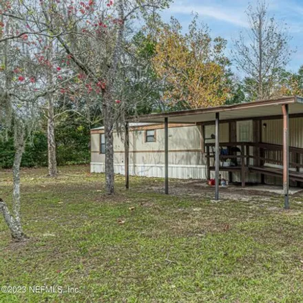 Buy this studio apartment on 4000 Appaloosa Road in Clay County, FL 32068