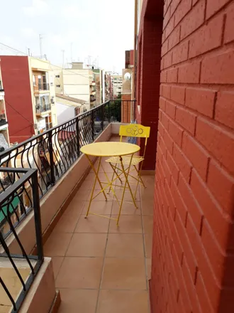 Rent this 3 bed room on Carrer d'Alemany in 27, 46019 Valencia