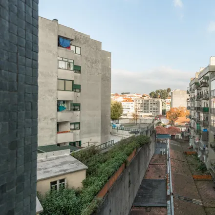 Image 5 - Jornal de Notícias, Rua de Gonçalo Cristóvão, 4000-408 Porto, Portugal - Apartment for rent
