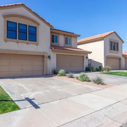 Buy this 2 bed house on 13806 South 41st Place in Phoenix, AZ 85044