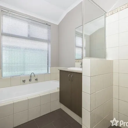 Image 9 - Loton Avenue, Midland WA 6056, Australia - Apartment for rent