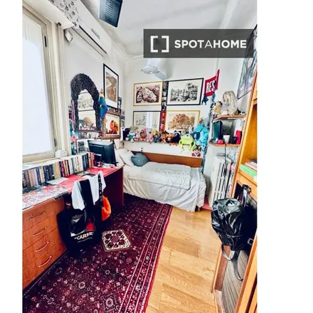 Rent this 3 bed room on Latteria Maffucci in Via Angiolo Maffucci, 24