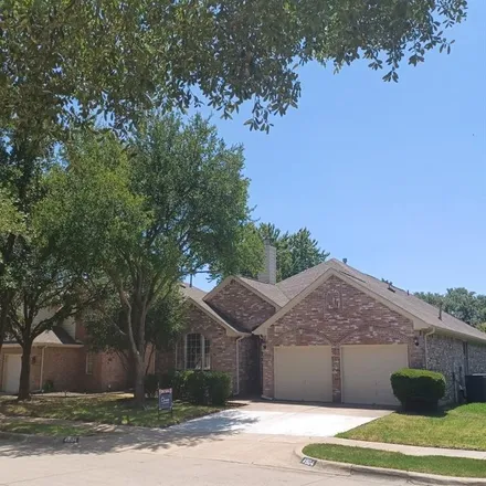 Buy this 3 bed house on 4904 Great Divide Drive in Fort Worth, TX 76137