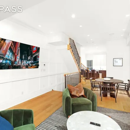 Image 6 - 132 East 36th Street, New York, NY 10016, USA - Townhouse for rent
