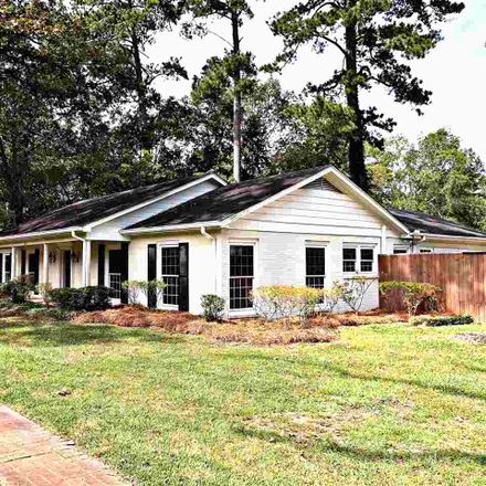 Rent this 3 bed house on 604 Bailey Street in Forest, MS 39074