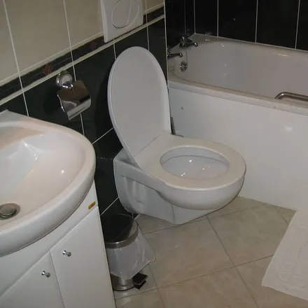 Rent this 2 bed apartment on Gravesham in DA11 9LX, United Kingdom