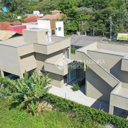 Buy this 2 bed house on Rua Laurindo Januário da Silveira (05) in Rua Laurindo Januário da Silveira, Lagoa da Conceição