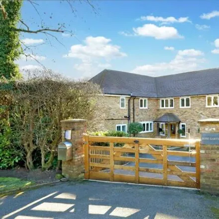 Buy this 5 bed house on Long Grove Wood in Drovers Way, Seer Green