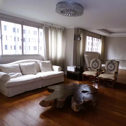 Rent this 4 bed apartment on Rua Pasteur 416 in Água Verde, Curitiba - PR