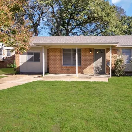 Buy this 3 bed house on 155 North Imperial Drive in Denison, TX 75020