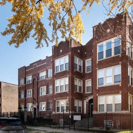 Buy this 4 bed condo on 1409-1411 East 67th Place in Chicago, IL 60637