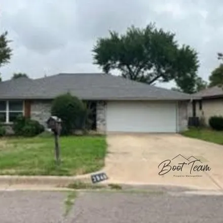 Rent this 3 bed house on 3940 Singleleaf Lane in Fort Worth, TX 76133