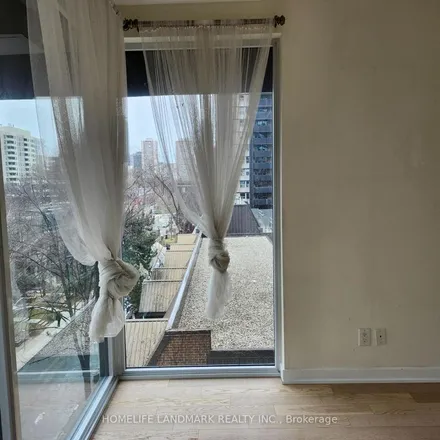 Image 8 - 21 Dundonald Street, Old Toronto, ON M4Y 2C7, Canada - Apartment for rent
