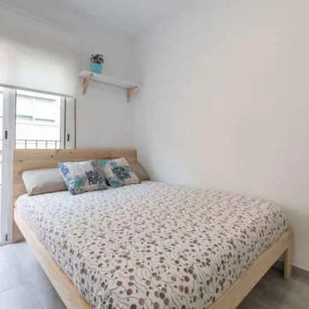 Rent this 4 bed apartment on La Casa de María José in Carrer del Marí Albesa, 46023 Valencia