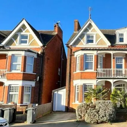 Buy this 6 bed duplex on Leopold Road in Walton, IP11 7PD