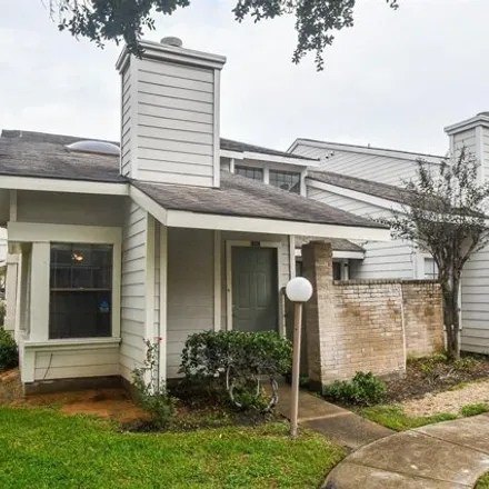 Buy this 3 bed house on 12098 Willow Trail in Houston, TX 77035