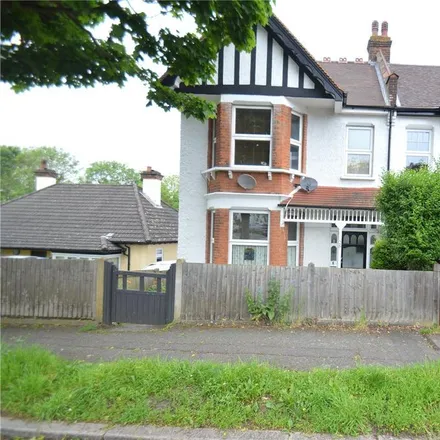 Rent this 2 bed apartment on Beaumont Road in London, CR8 2EG