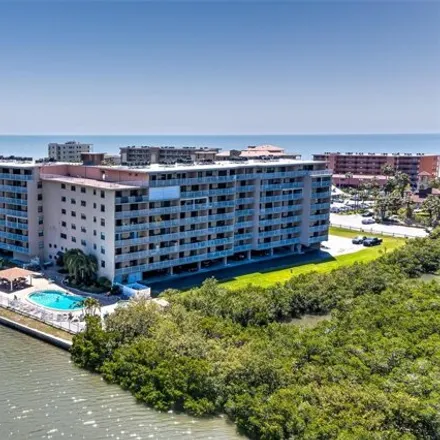 Buy this 1 bed condo on Smuggler's Cove Adventure Golf in 19463 Gulf Boulevard, Indian Shores
