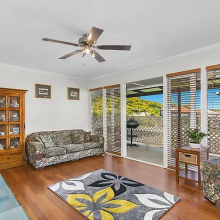 Image 5 - 235 Preston Road, Wynnum West QLD 4178, Australia - Apartment for rent