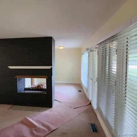 Image 7 - 7495 North Briarcliff Knoll Drive, West Bloomfield Township, MI 48322, USA - House for rent