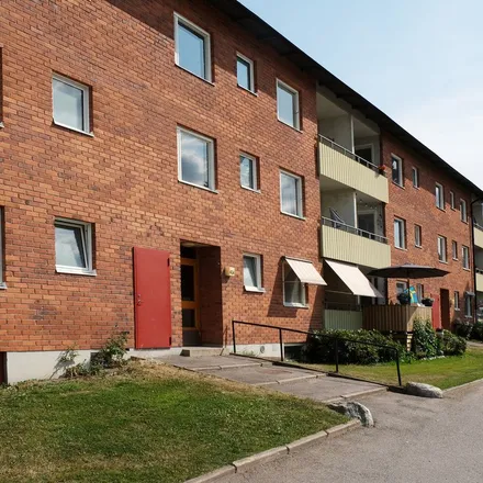 Rent this 3 bed apartment on Rågångsvägen 43 in 802 62 Gävle, Sweden