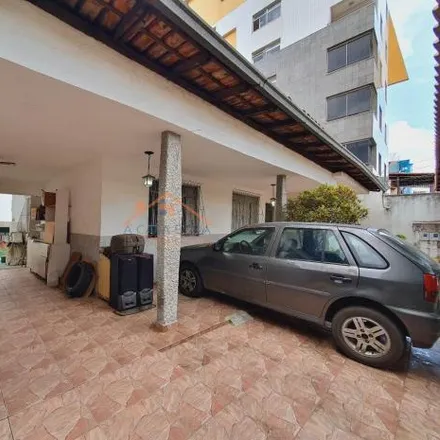 Buy this 6 bed house on Rua Norberto Mayer in Eldorado, Contagem - MG