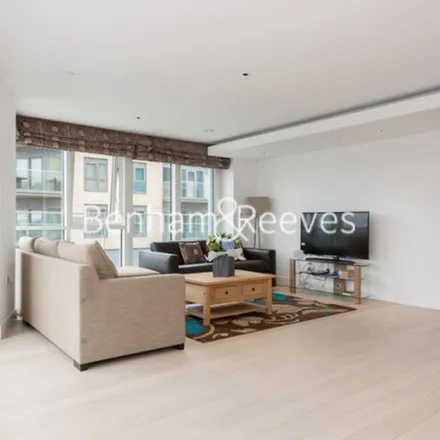 Rent this 3 bed apartment on Belgravia Apartments in Longfield Avenue, London