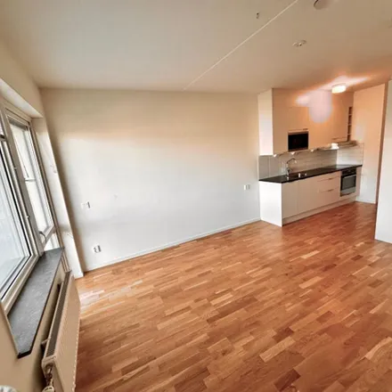 Rent this 2 bed apartment on Arigato sushi in Ursviks allé, 174 62 Sundbybergs kommun
