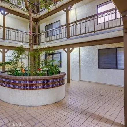 Image 3 - 1158 West 13th Street, Los Angeles, CA 90731, USA - Condo for sale