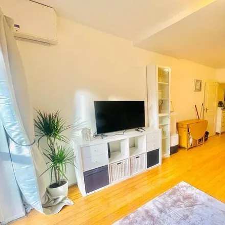Rent this 1 bed apartment on London in SW18 2RX, United Kingdom