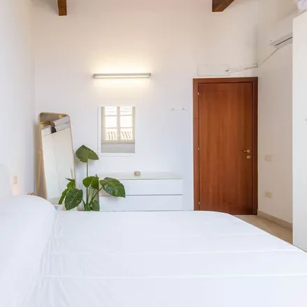 Image 8 - Cagliari, Casteddu/Cagliari, Italy - Apartment for rent