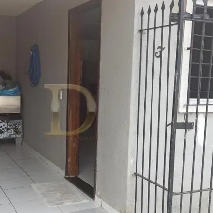 Buy this 2 bed house on Rua Laurinda Ribeiro Vieira in Piraquara - PR, 83305-360