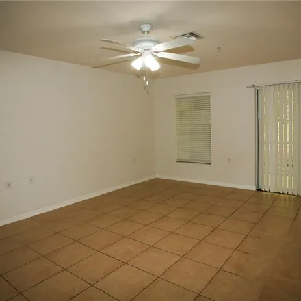 Image 7 - 399 Brook Drive, Lehigh Acres, FL 33974, USA - Townhouse for rent