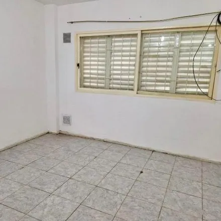 Rent this studio apartment on Vera Mujíca 182 in Luis Agote, Rosario