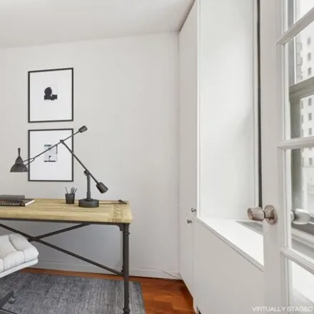 Image 5 - 1690 2nd Avenue, New York, NY 10128, USA - Apartment for sale