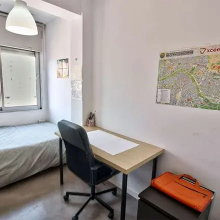 Rent this 3 bed apartment on Carrer de l'Explorador Andrés in 32, 46022 Valencia